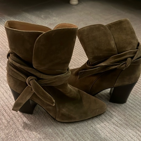 Suede Green Boots - Picture 1 of 5